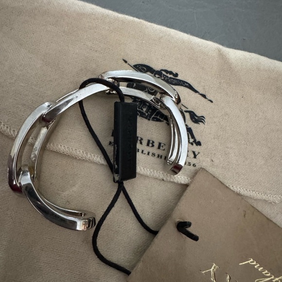NWT Burberry Chain Cuff Bracelet - Picture 13 of 14